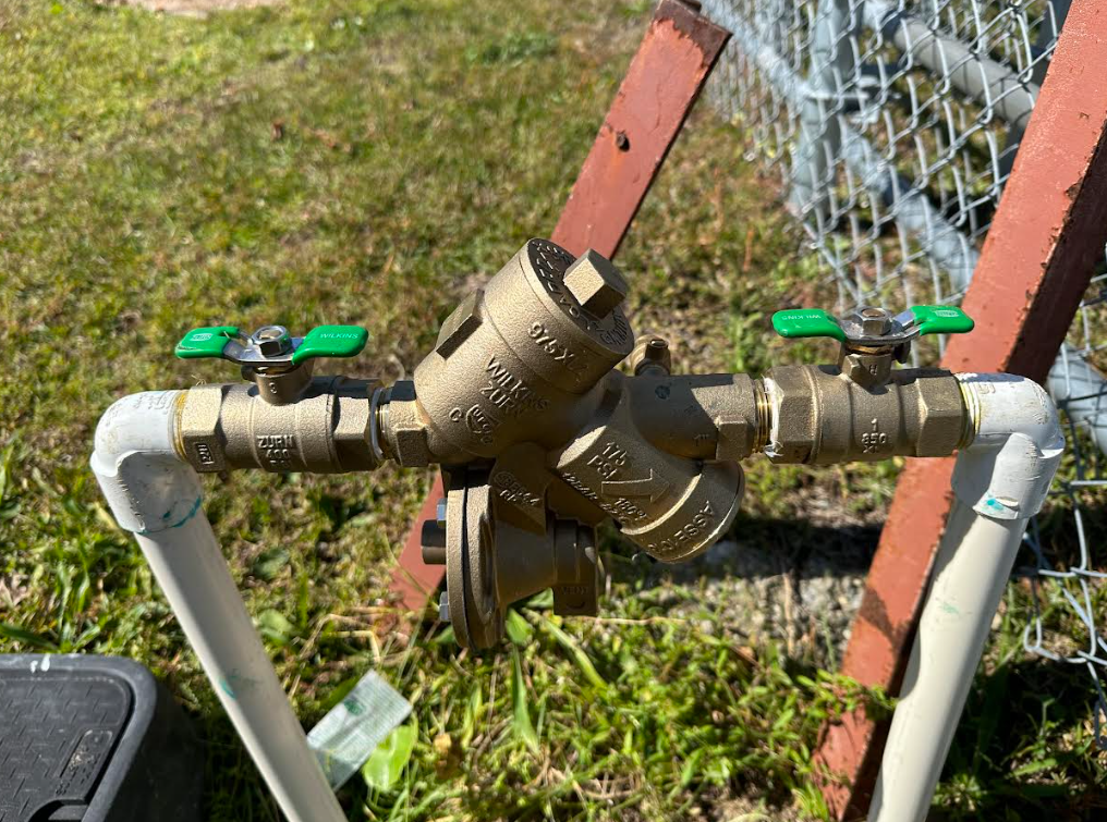 Beverage backflow preventer