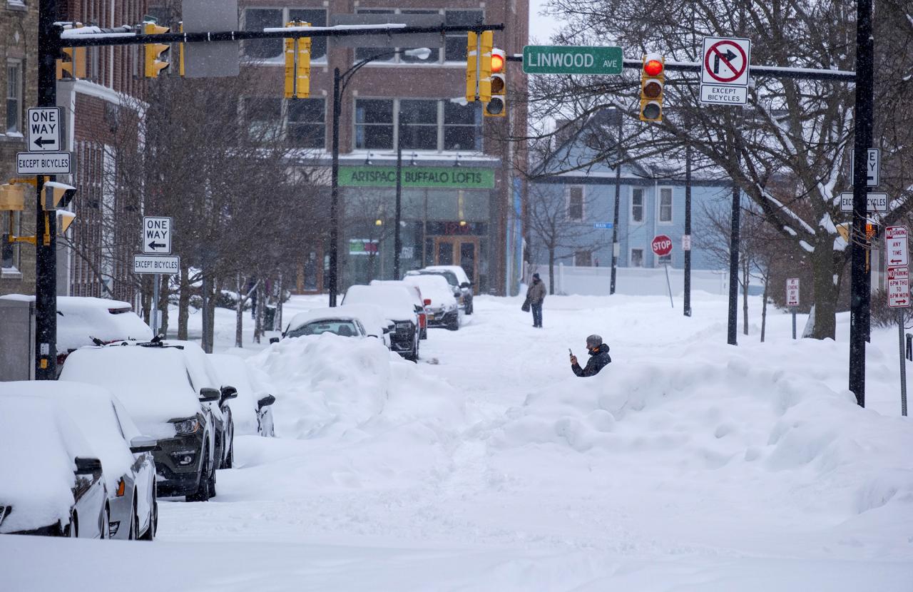 Buffalo snowstorm photos 2022: Pictures of deadly NY blizzard
